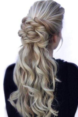 Twisted Half Updo Prom Hairstyles picture 2