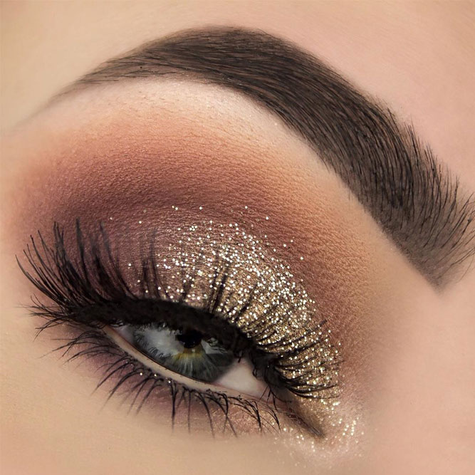 39 Eye Makeup For Prom Looks That Boast Major Glamour