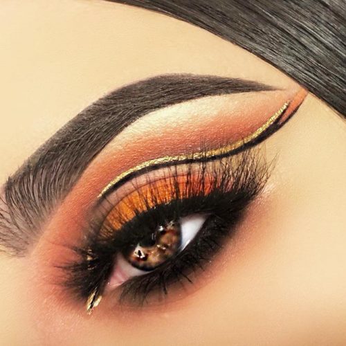 Double Eylener With Soft Smokey Style #doubleeyeliner #goldglitter