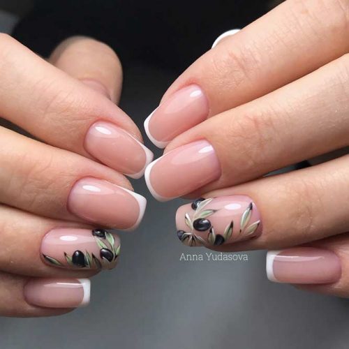 Nature Inspired Graduation Nail Arts picture3