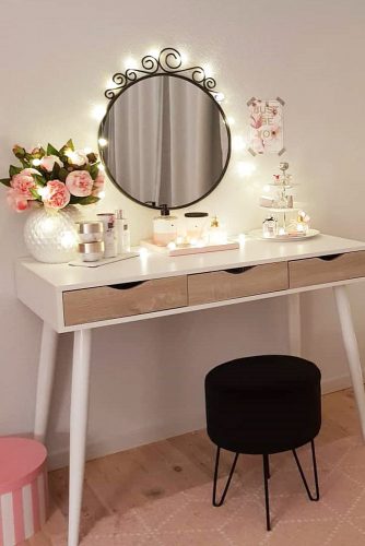 Minimalistic Vanity Table Design #flowers #lights