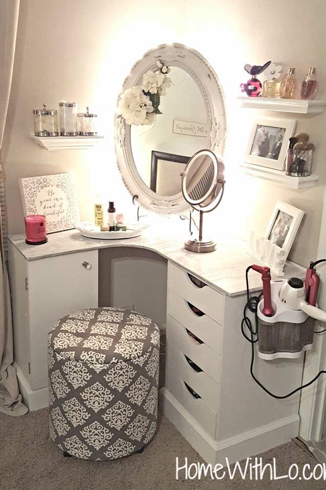 Makeup Vanity Table Ideas To Assist Your Makeup Routine