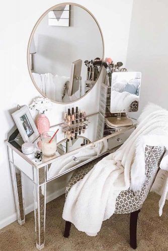 Makeup Vanity Table Ideas To Assist, Modern Makeup Vanity Table With Mirror
