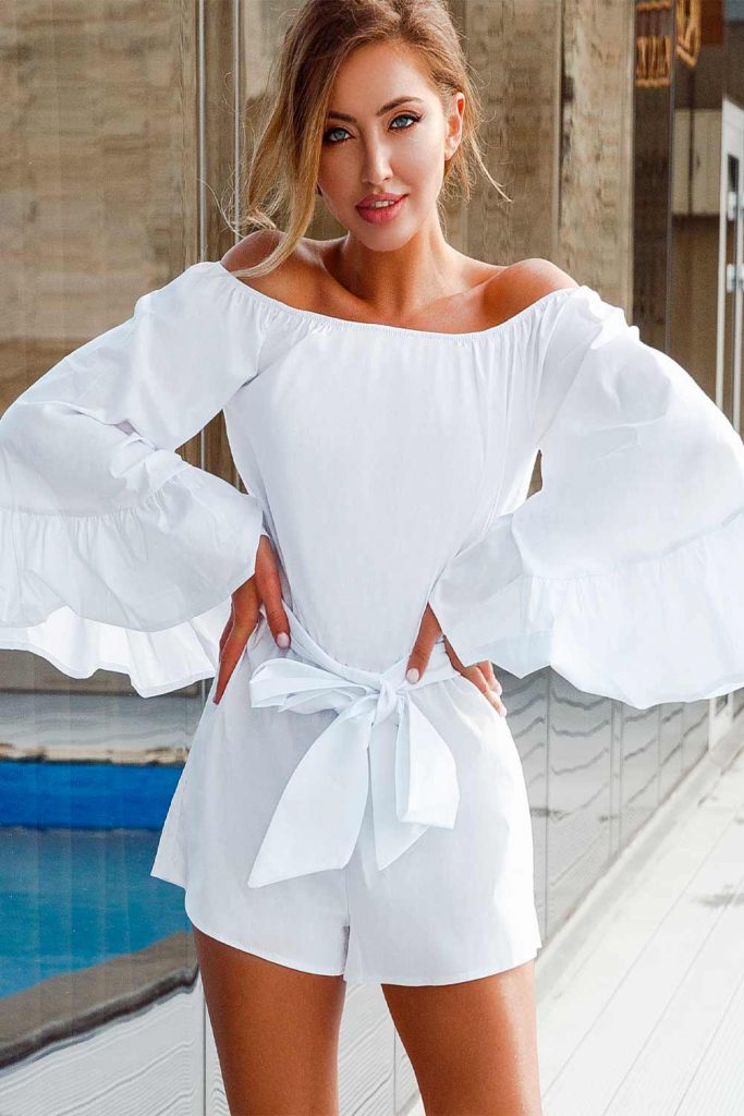 30+ All White Outfits You Can Wear in Summer 2023