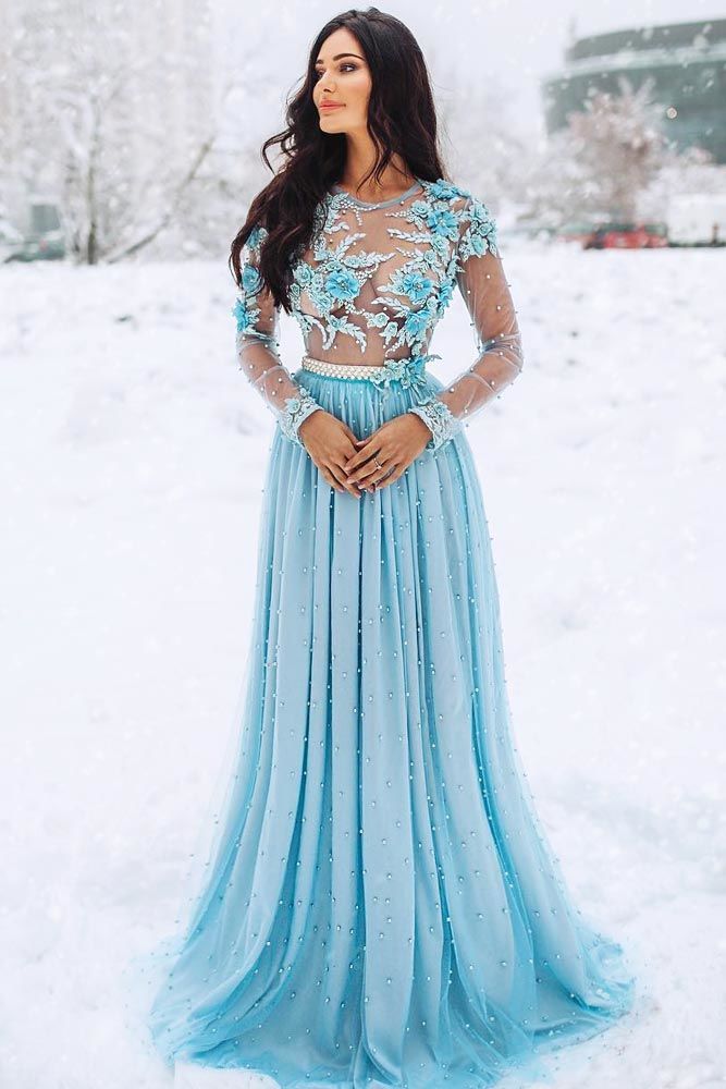 Expert Advice On How To Find The Prom Dress Of Your Dreams