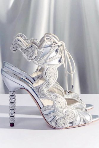 Advice On How To Choose The Right Prom Shoes For Your Special Night