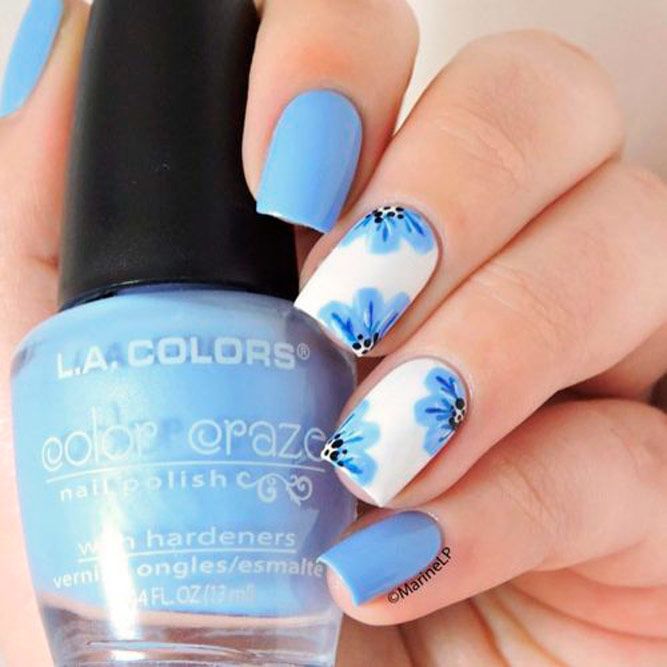 Blue Flowers Nail Art #bluenails #flowernails