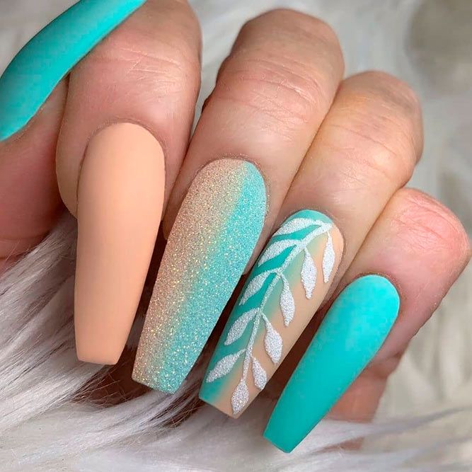 Gradient Nail Art Design #sandnails #ombrenails
