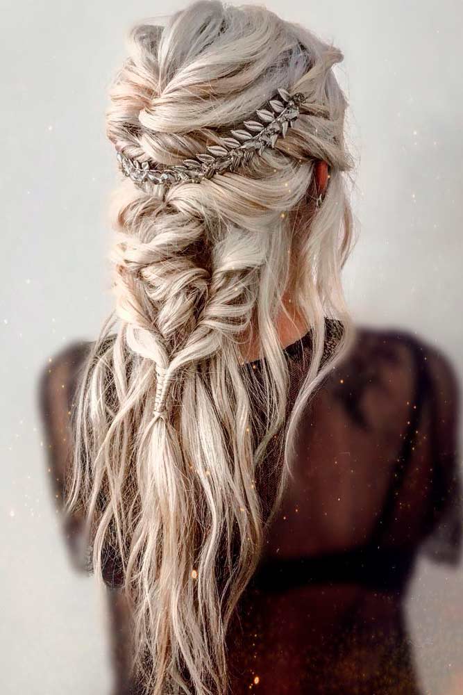 Messy Braided Hairstyle #bohohairstyle #messyhair