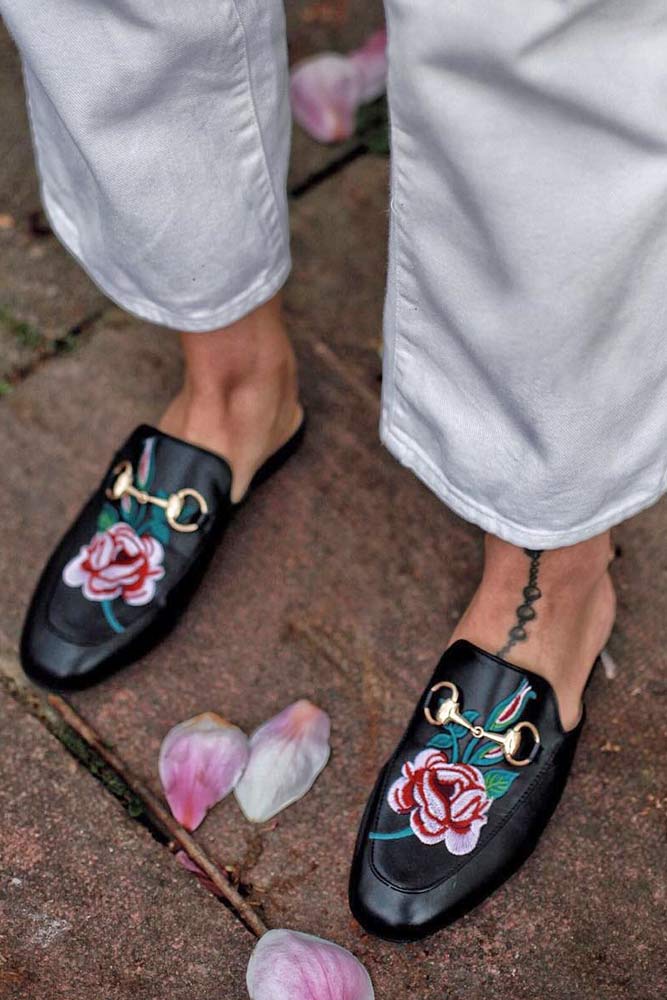 30 Fashionable Casual Shoes For Ladies