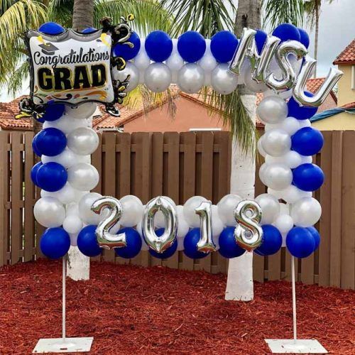 White And Blue Graduation Decor Ideas #ballons #whiteblueballons