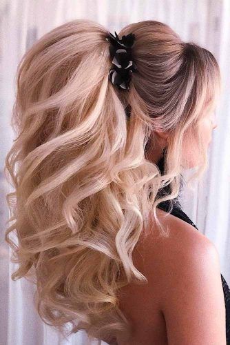 Wedding Ponytail With Puff #weddingponytails #formalhairstyles #wavyhair