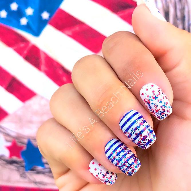 Red And Blue Glitter Nail Art #glitternails #stripednails