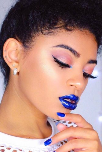Amazing Makeup Looks with Blue Lipstick picture 4