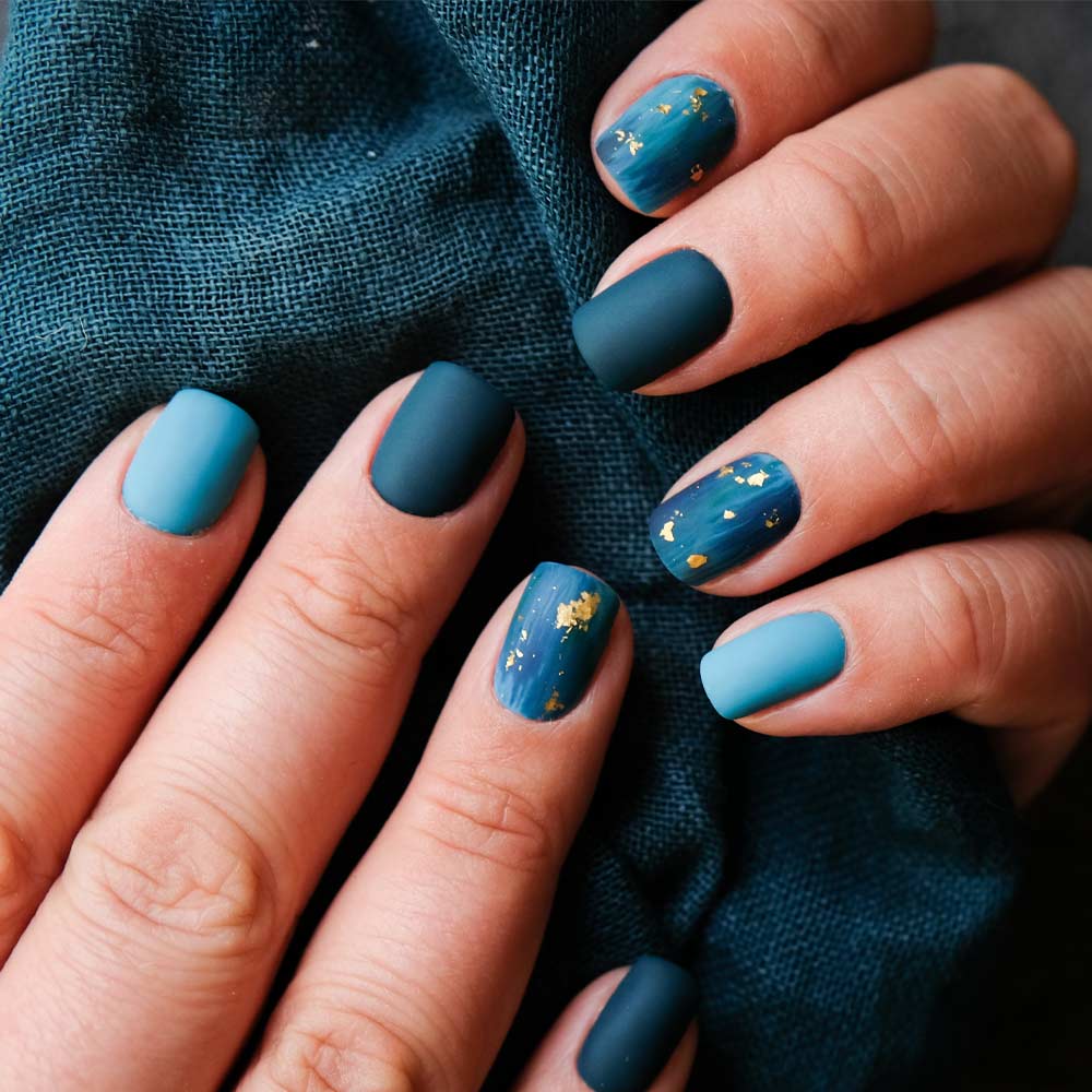 29 Zero-Shine, Matte Black Nail Looks