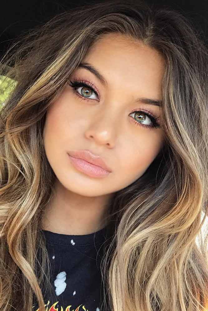 https://glaminati.com/wp-content/uploads/2017/05/pretty-makeup-summer-ideas-light-rose-eyeshadows-curved-eyebrows-nude-lips.jpg