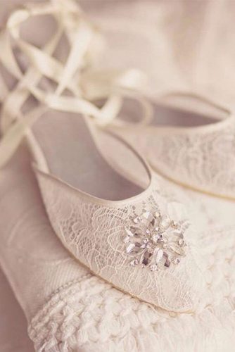 Beautiful and Comfortable Wedding Flats picture 5