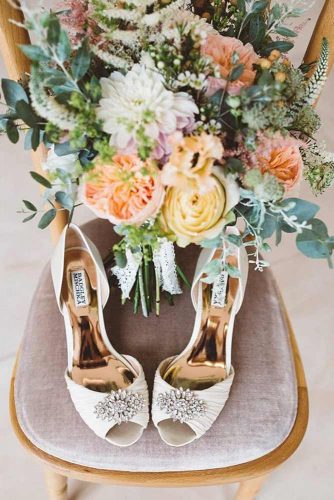 Beautiful and Comfortable Wedding Flats picture 4