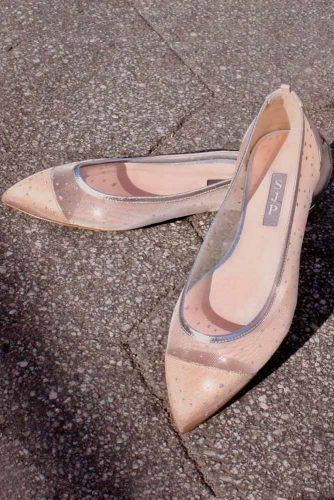 Beige Capron Wedding Flats #capronflats #weddingshoes