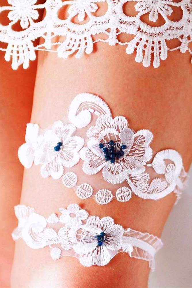 24 Elegant Wedding Garter Sets for a Charming Bride