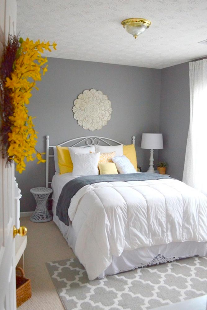 Bright Accents in Your Bedroom picture 1
