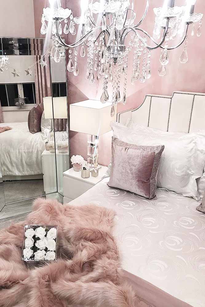 Glam Bedroom Design In Pink Color #glitterpillows #pinkwall