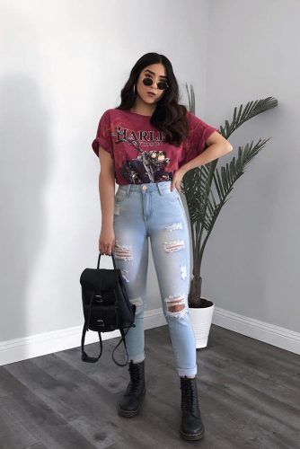 Ripped Jeans With T-Shirt School Outfits #rippedjeans