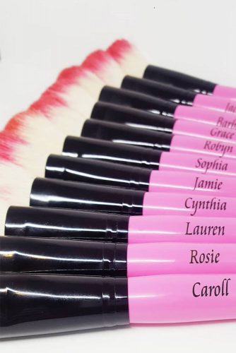 Personalized Makeup Brush Gift Idea #makeupbrush