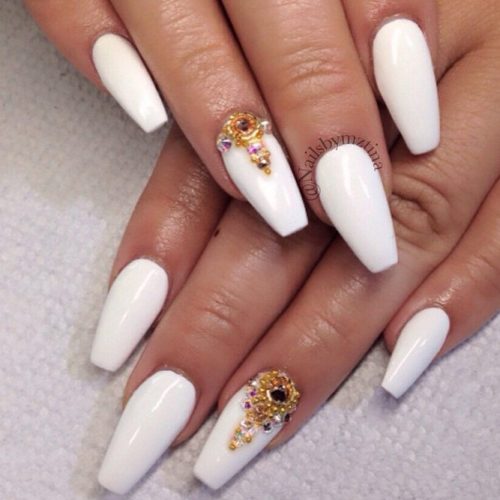 33 Fancy White Coffin Nails Designs