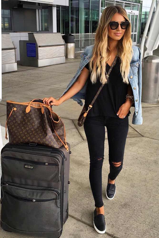 How To Wear Jogger Pants  Comfy travel outfit, Casual travel outfit,  Airport travel outfits