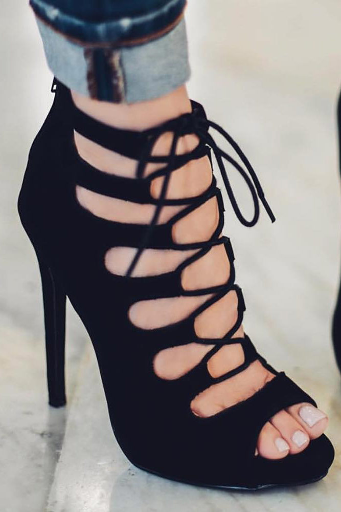 36 Hottest Black Strappy Heels Designs