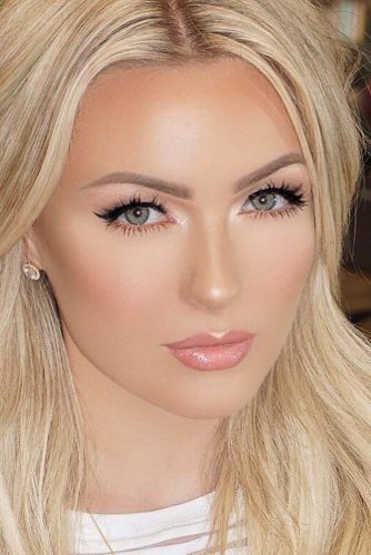 Full Makeup Looks for Girls with Blonde Eyebrows picture 1