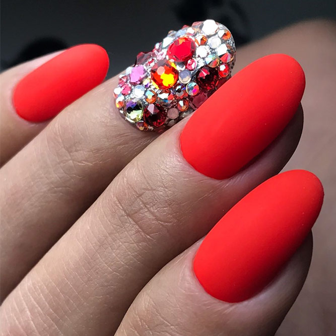 Pretty Nail Designs in Red Color picture 4