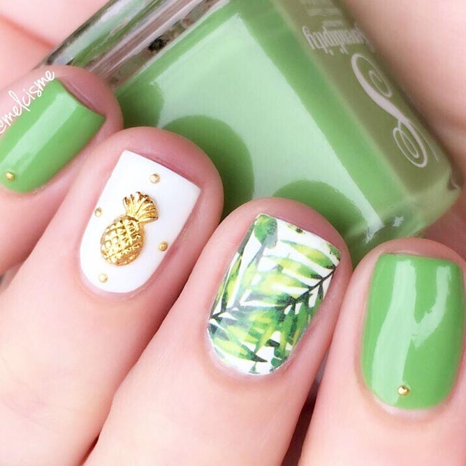 Green Mani with Accent Fingers picture2