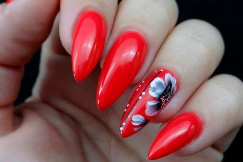 Chic Red Nail Designs to Say "I'm HOT"