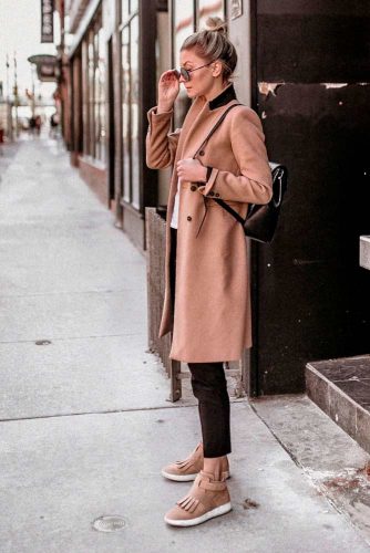 Coat And Boots: Perfect Fall Combination #stylishoutfit #perfectfalllook