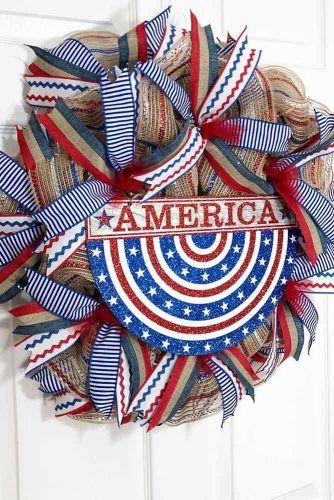 Patriotic Door Decor Idea #patrioticwreath