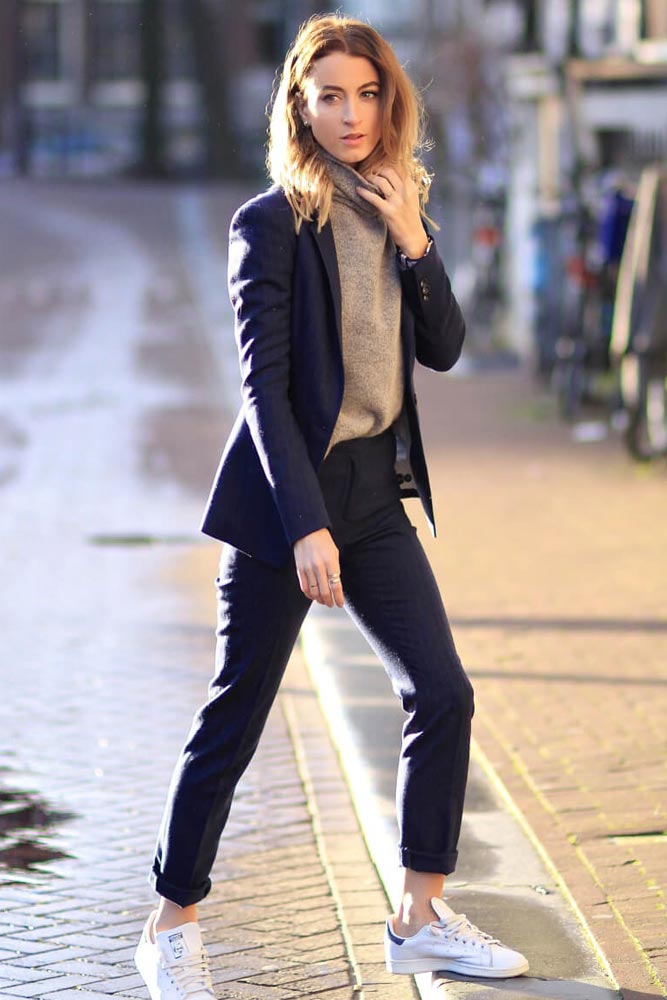 39 Power Women Suits to Look Confident at Work