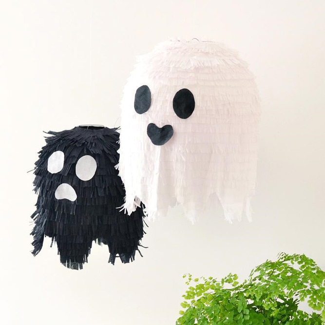 Ghost Pinatas Halloween Decor Ideas #pinatas #halloweendecor