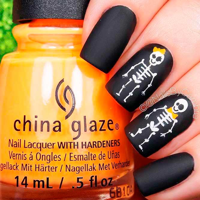 The 6 Best Black Nail Ideas For Spooky Season – Maniology