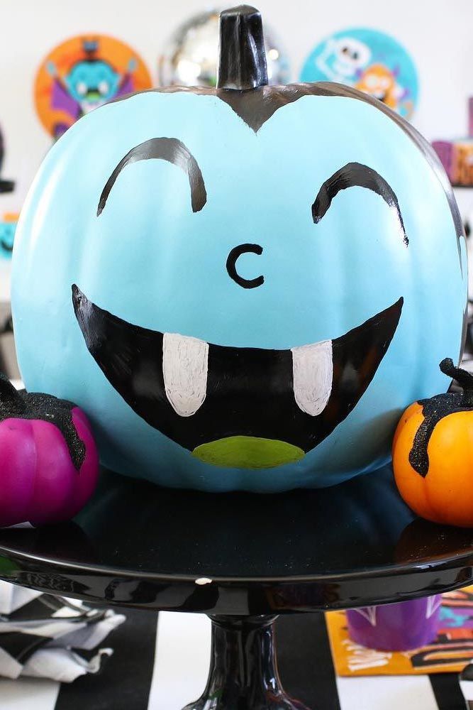 Blue Pumpkin Vampire Decoration Idea #vampire 