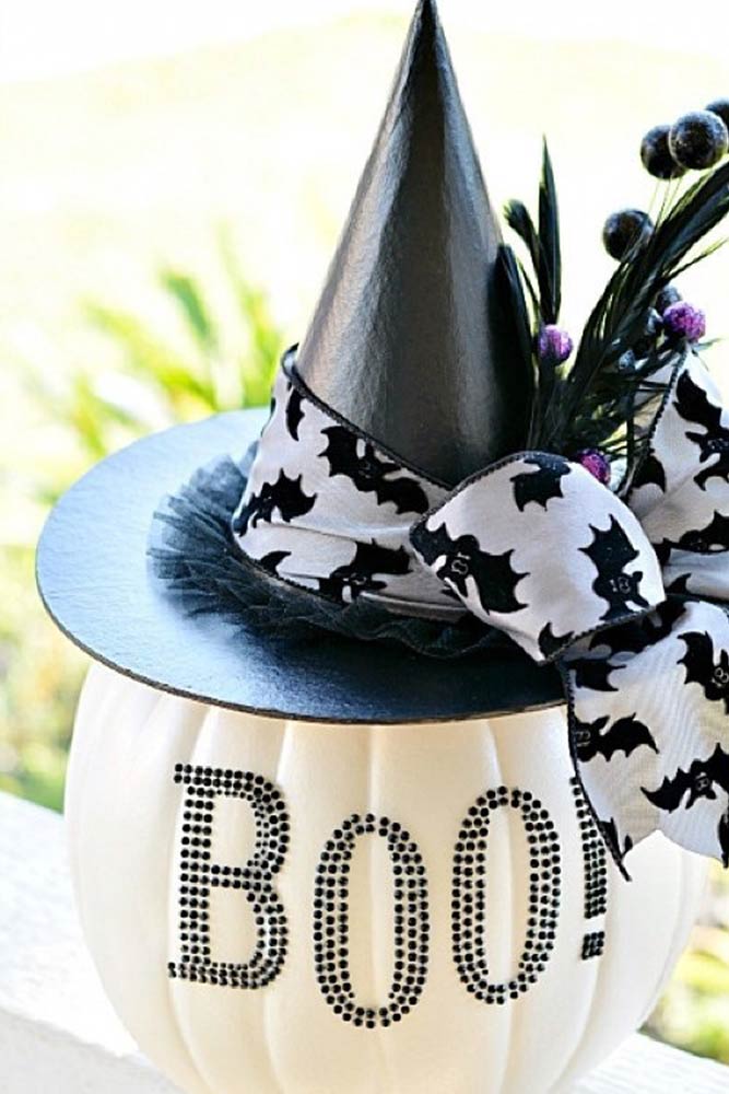 Witch Pumpkin Decoration Idea #witchpumpkin