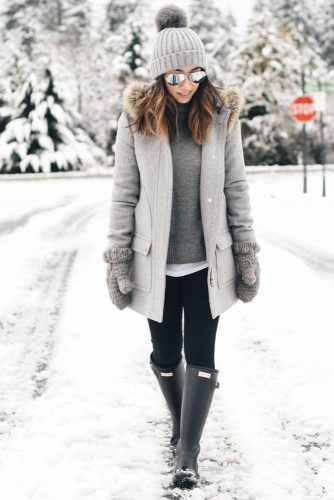 Grey rain sale boots outfit