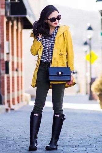 yellow rain boots outfit