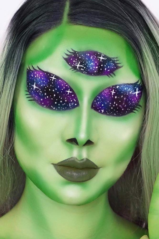 Galaxy UFO Halloween Makeup Idea #ufomakeup #galaxymakeup