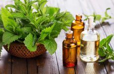 How To Use A Tea Tree Oil For Acne Treatment