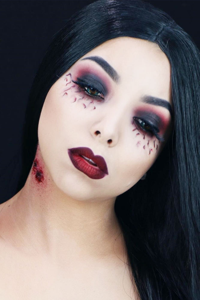 42 Glam and Sexy Vampire Makeup Ideas 2020