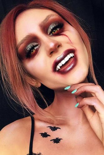 Glam Vampire Makeup Idea