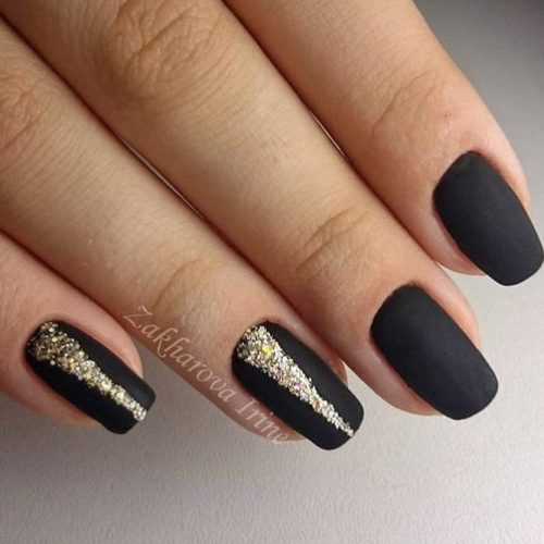 37 Top Black And Gold Glitter Nails | Gold sparkle nails, Gold glitter nails,  Gold nails