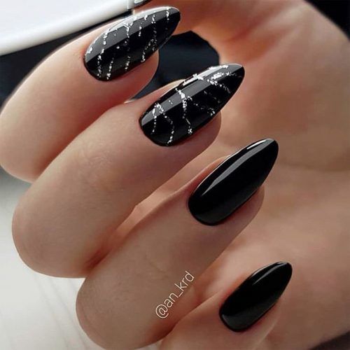 33 Black Glitter Nails Designs That Are More Glam Than Goth